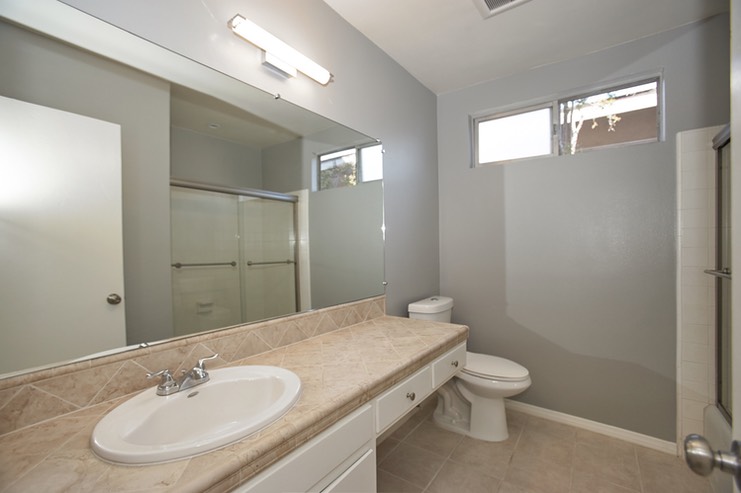 2nd Bathroom