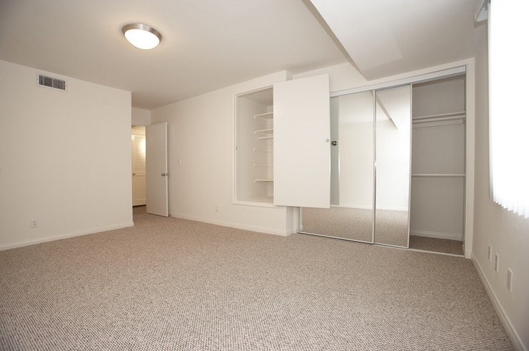 MasterBedroom Closets